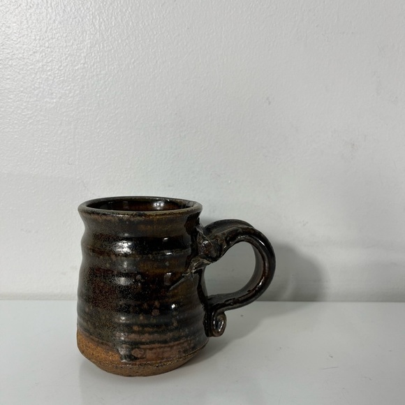 Handmade Wheel Thrown Pottery Mug Dark Chocolate Brown Glaze Funky Handle - Picture 1 of 8